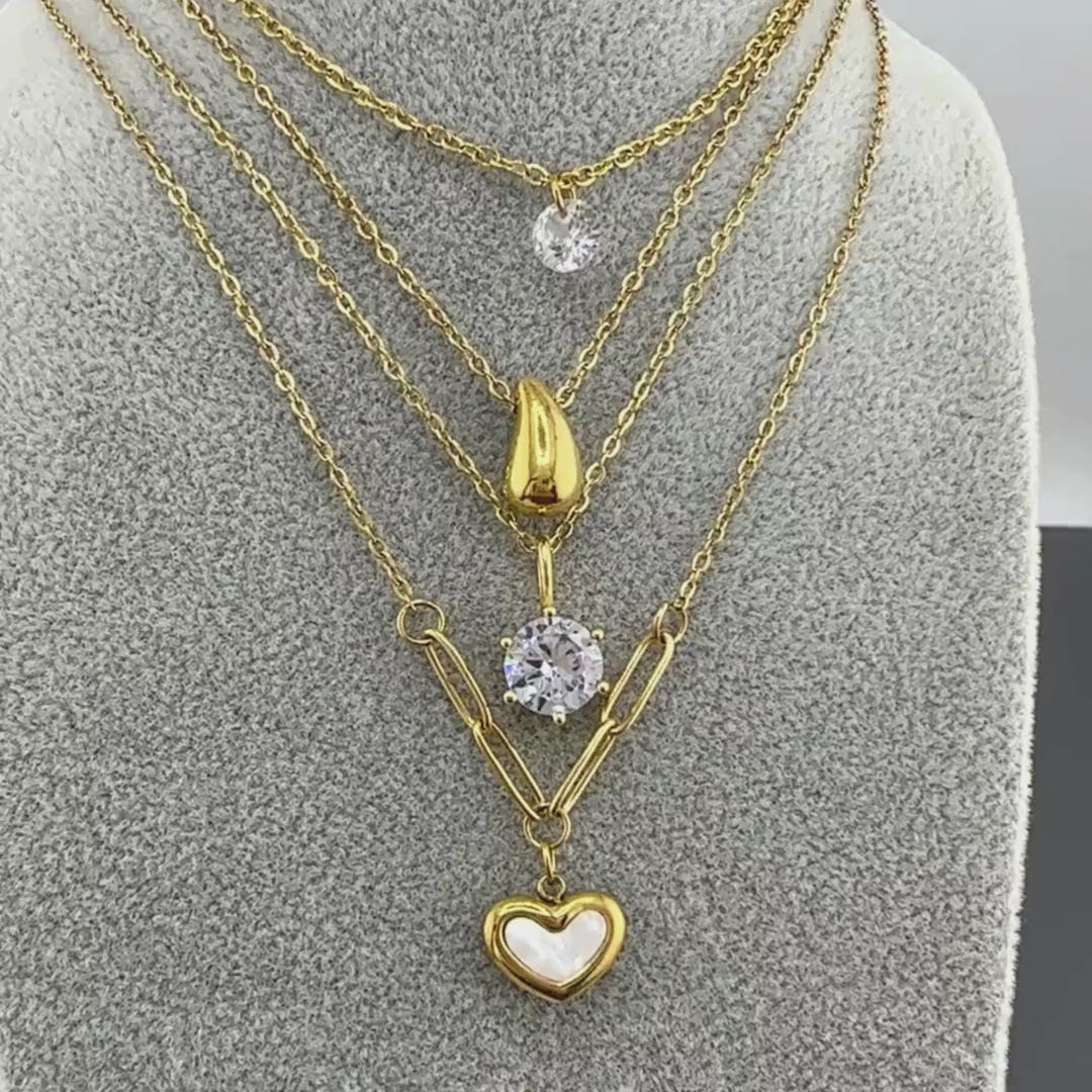 18K Gold Plated Stainless Steel Hearts Necklace – Mavka Jewelry